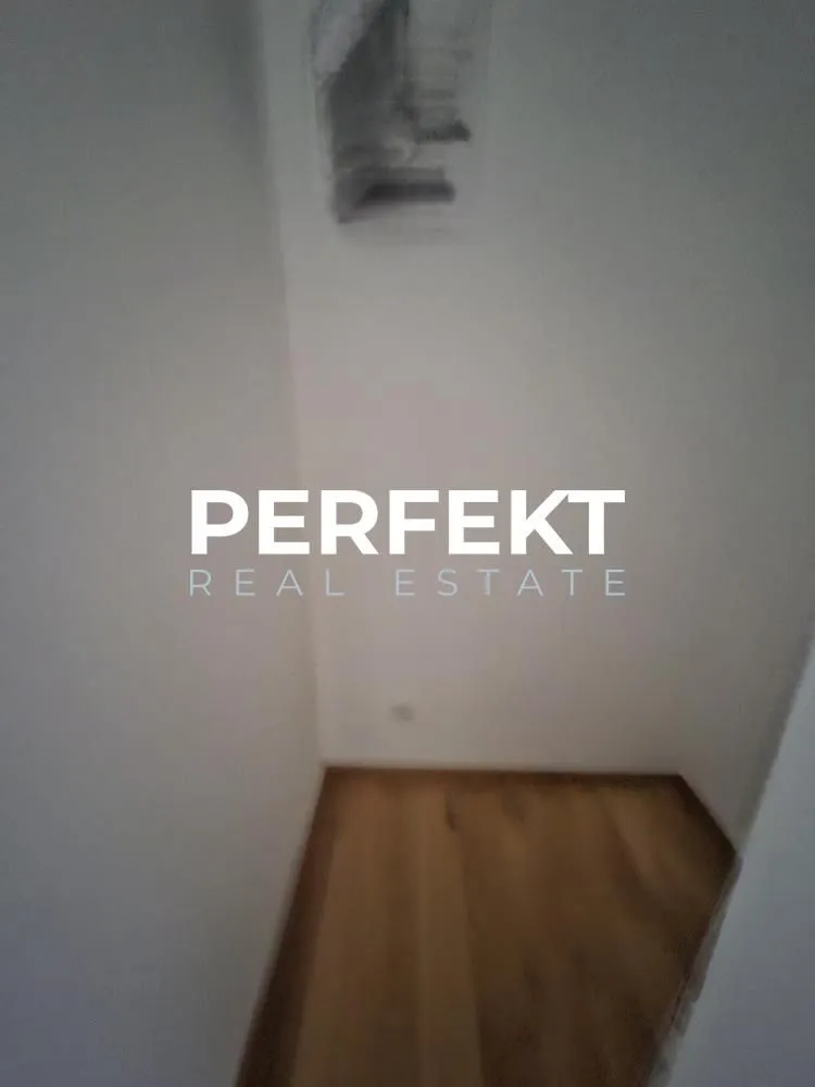 Prodaja, četvorosoban stan, 114m², Centar, Pančevo