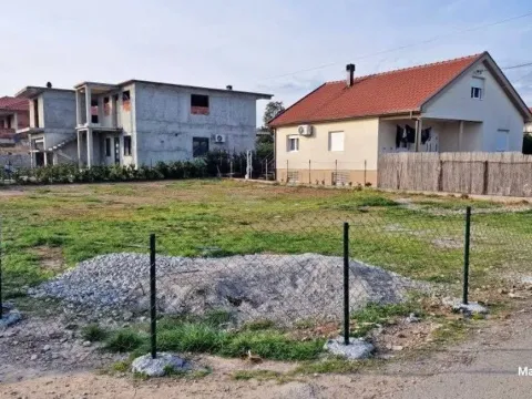 Prodaja, plac, 443m², Donja Gorica, Podgorica - image 2