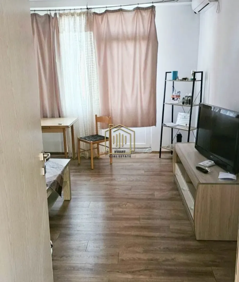 Izdavanje, dvosoban stan, 70m², Podgorica, Crna Gora