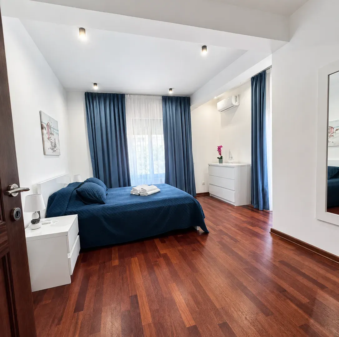 Rent, house, 250m², Utjeha, Bar