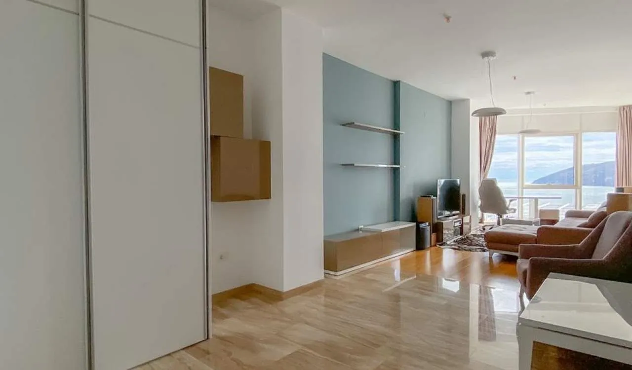 Sale, two bedroom apartment, 77m², Centar, Budva