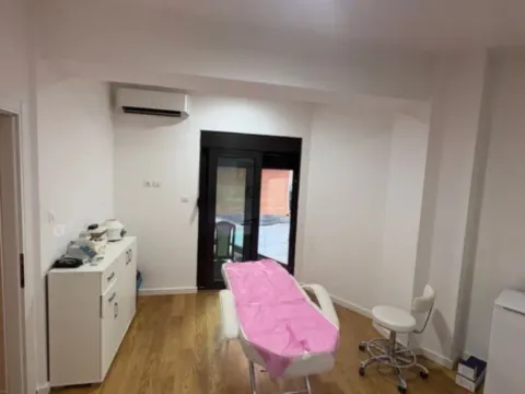 Izdavanje, jednosoban stan, 50m², Podgorica, Crna Gora - image 4