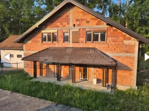 Kuća in Vrhpolje