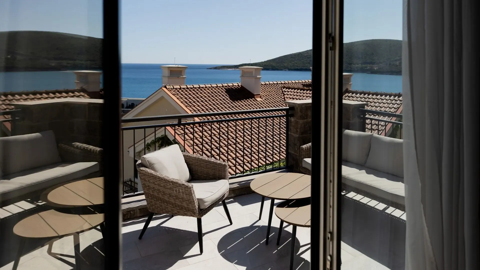 Rent, two bedroom apartment, 125m², Luštica Bay, Tivat