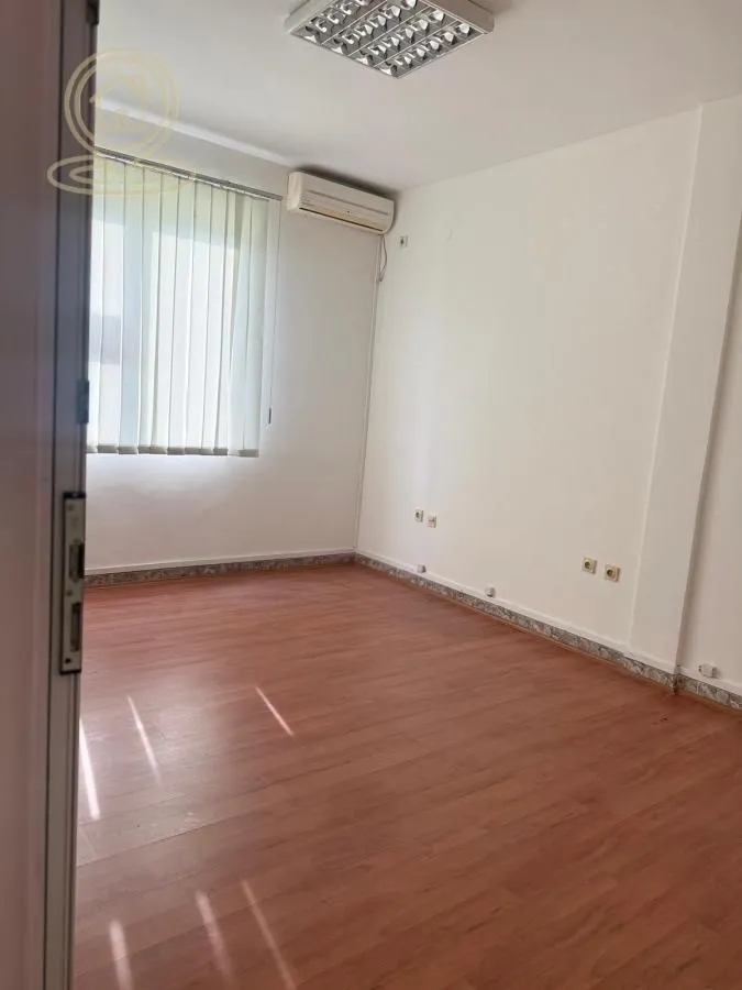 Rent, office space, 90m², Savski Venac, Beograd