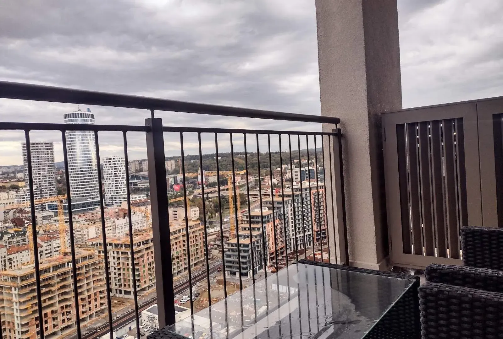 Sale, three bedroom apartment, 81m², Beograd Na Vodi, Beograd
