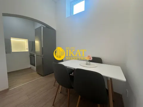 Sale, two bedroom apartment, 49m², Slavija, Vračar Sve Podlokacije - image 3