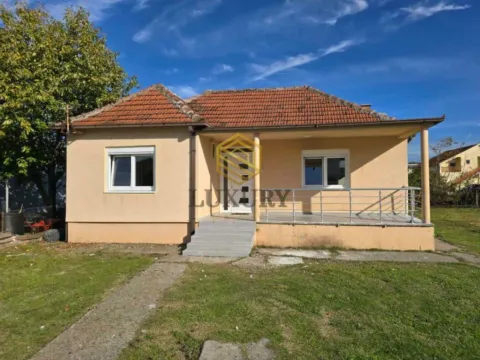 Izdavanje, kuća, 75m², Gornja Gorica, Podgorica - image 1