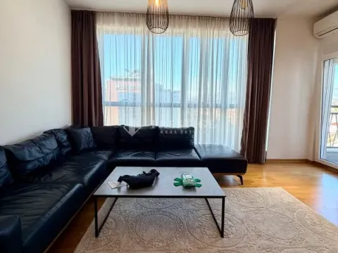 Rent, one bedroom apartment, 51m², Stari Aerodrom, Podgorica - image 2