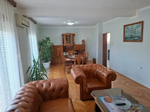 Izdavanje, stan, 100m², Zagorič, Podgorica - image 11