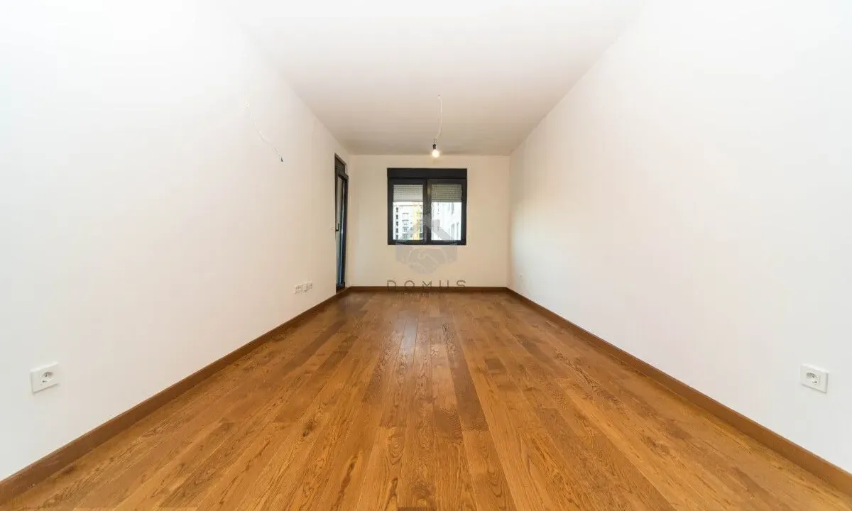 Prodaja, jednosoban stan, 52m², Tološi, Podgorica