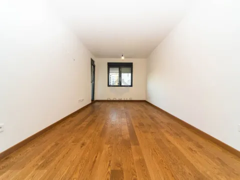 Prodaja, jednosoban stan, 52m², Tološi, Podgorica - image 1