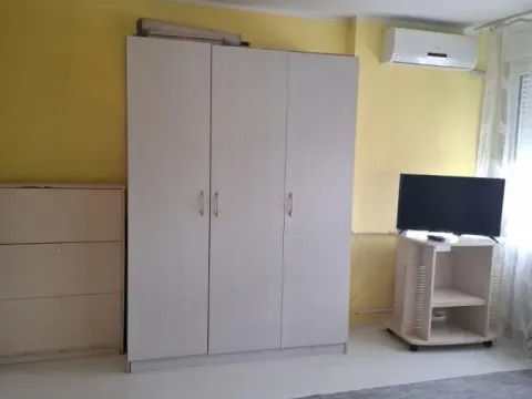 Izdavanje, garsonjera, 25m², Liman 3, Novi Sad Sve Podlokacije - image 4