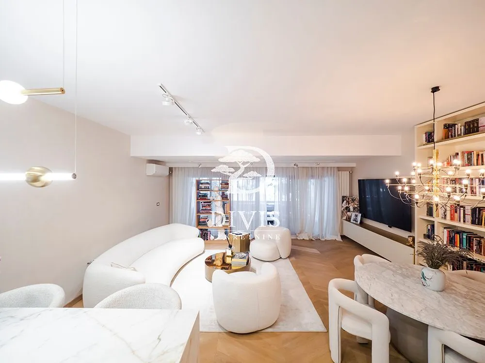 Sale, four bedroom apartment, 153m², Savski Venac, Beograd