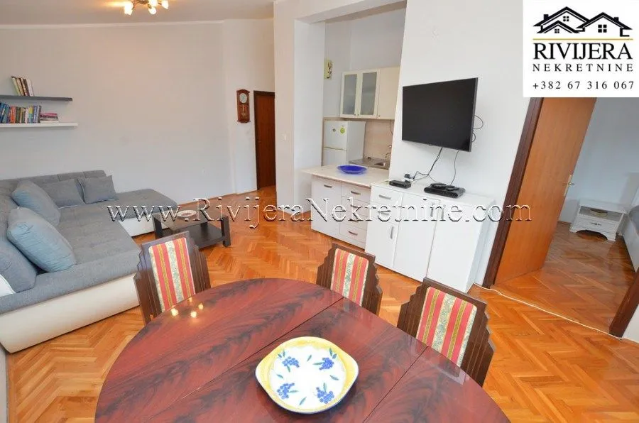 Prodaja, dvosoban stan, 60m², Baošići, Herceg Novi