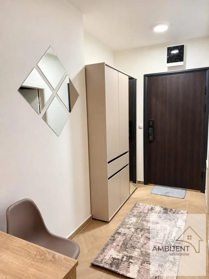 Prodaja, garsonjera, 22m², Centar, Inđija