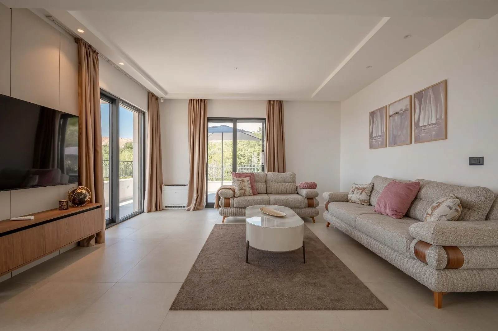 Sale, house, 318m², Reževići, Budva