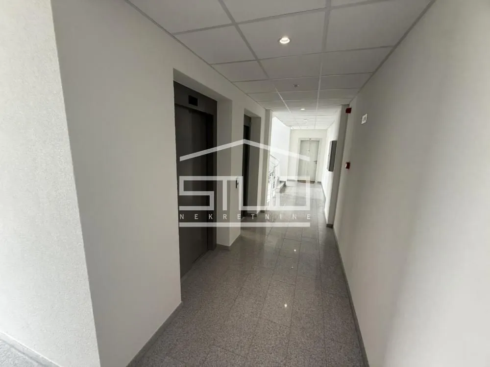 Prodaja, četvorosoban stan, 146m², Čukarica, Beograd
