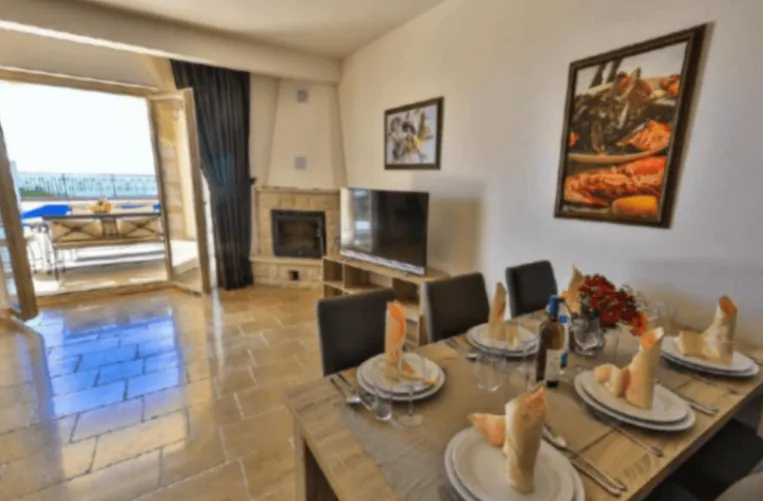 Izdavanje, kuća, 130m², Reževići, Budva