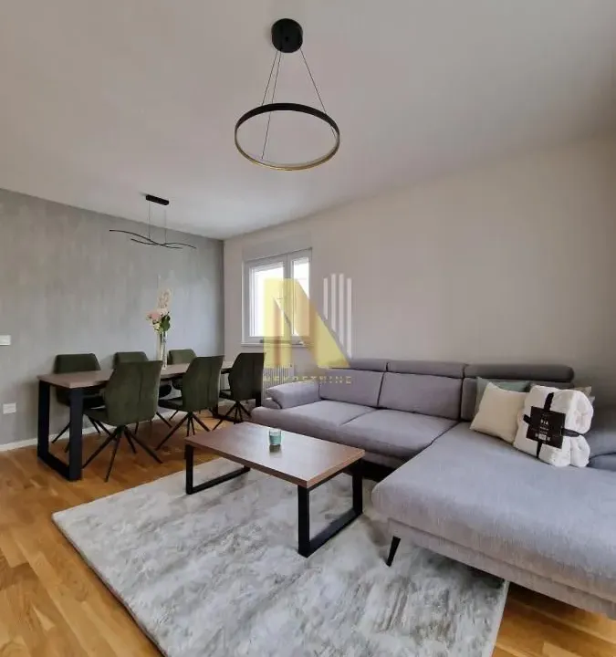 Rent, four bedroom apartment, 78m², Novo naselje, Novi Sad