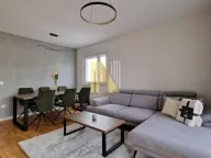 Izdavanje, četvorosoban stan, 78m², Novo naselje, Novi Sad