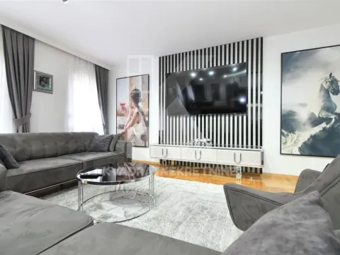 Sale, apartment, 142m², Dalmatinska ulica, Podgorica - image 2