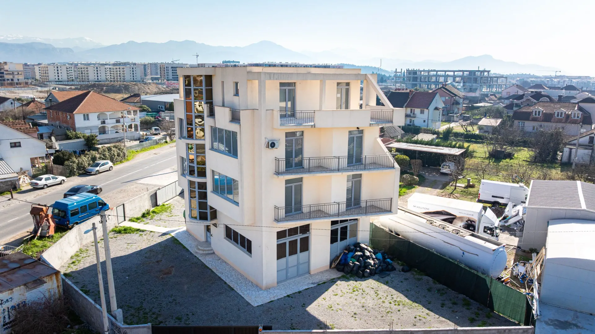 Rent, office space, 600m², Gornja Gorica, Podgorica