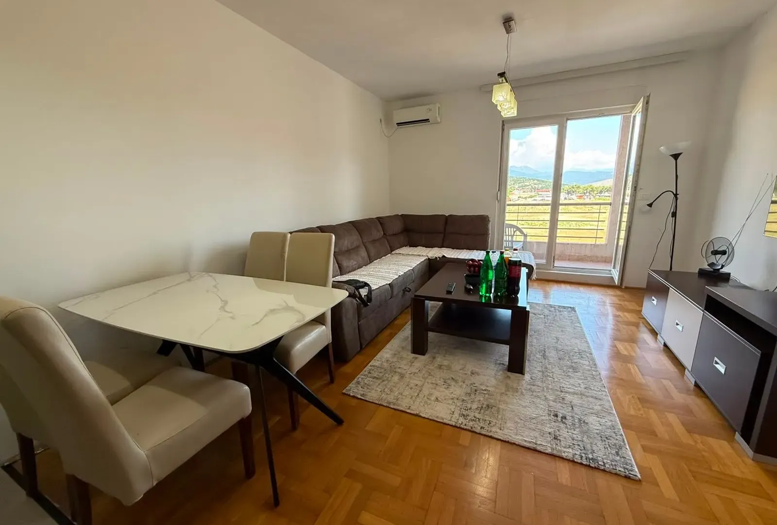 Rent, one bedroom apartment, 49m², Stari Aerodrom, Podgorica