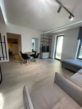 Izdavanje, jednosoban stan, 55m², Budva, Crna Gora - image 2
