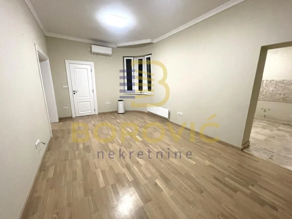 Prodaja, dvosoban stan, 65m², Stari Grad, Beograd