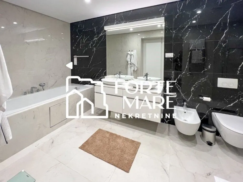 Prodaja, dvosoban stan, 146m², Budva, Crna Gora