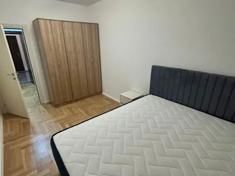 Prodaja, dvosoban stan, 80m², City Kvart, Podgorica - image 9