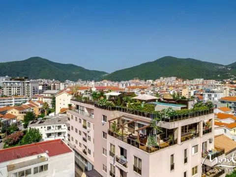 Sale, three bedroom apartment, 200m², Budva, Crna Gora - image 16