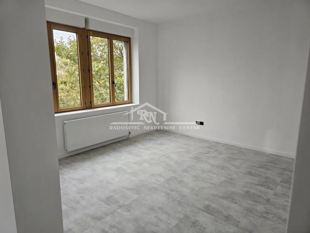 Prodaja, četvorosoban stan, 103m², Vračar Sve Podlokacije, Beograd