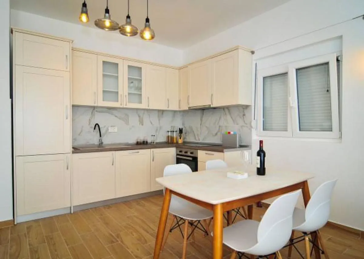 Rent, two bedroom apartment, 95m², Mrčevac, Tivat