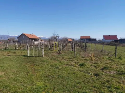 Prodaja, plac, 15m², Beri, Podgorica