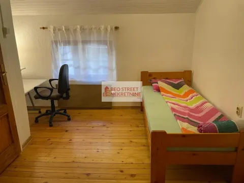 Izdavanje, trosoban stan, 70m², Stari Grad, Beograd - image 7