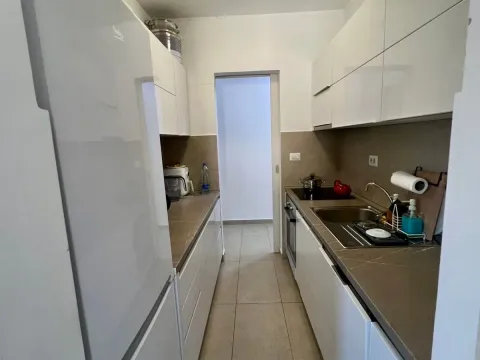 Rent, three bedroom apartment, 78m², Nova Dalmatinska, Podgorica - image 4