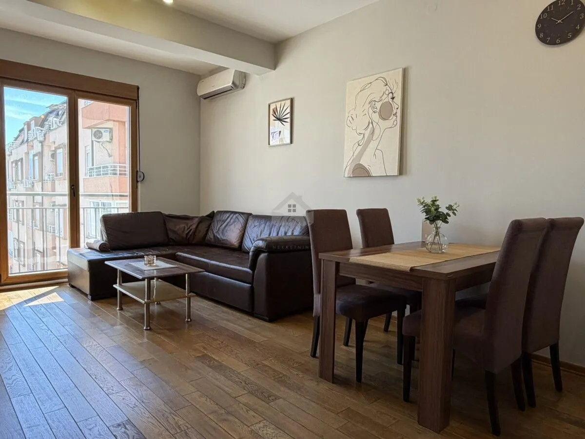 Prodaja, jednosoban stan, 47m², Krivi Most, Podgorica