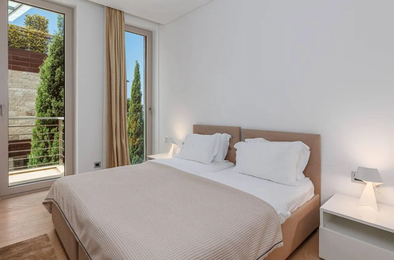 Sale, three bedroom apartment, 509m², Dukley Gardens, Budva