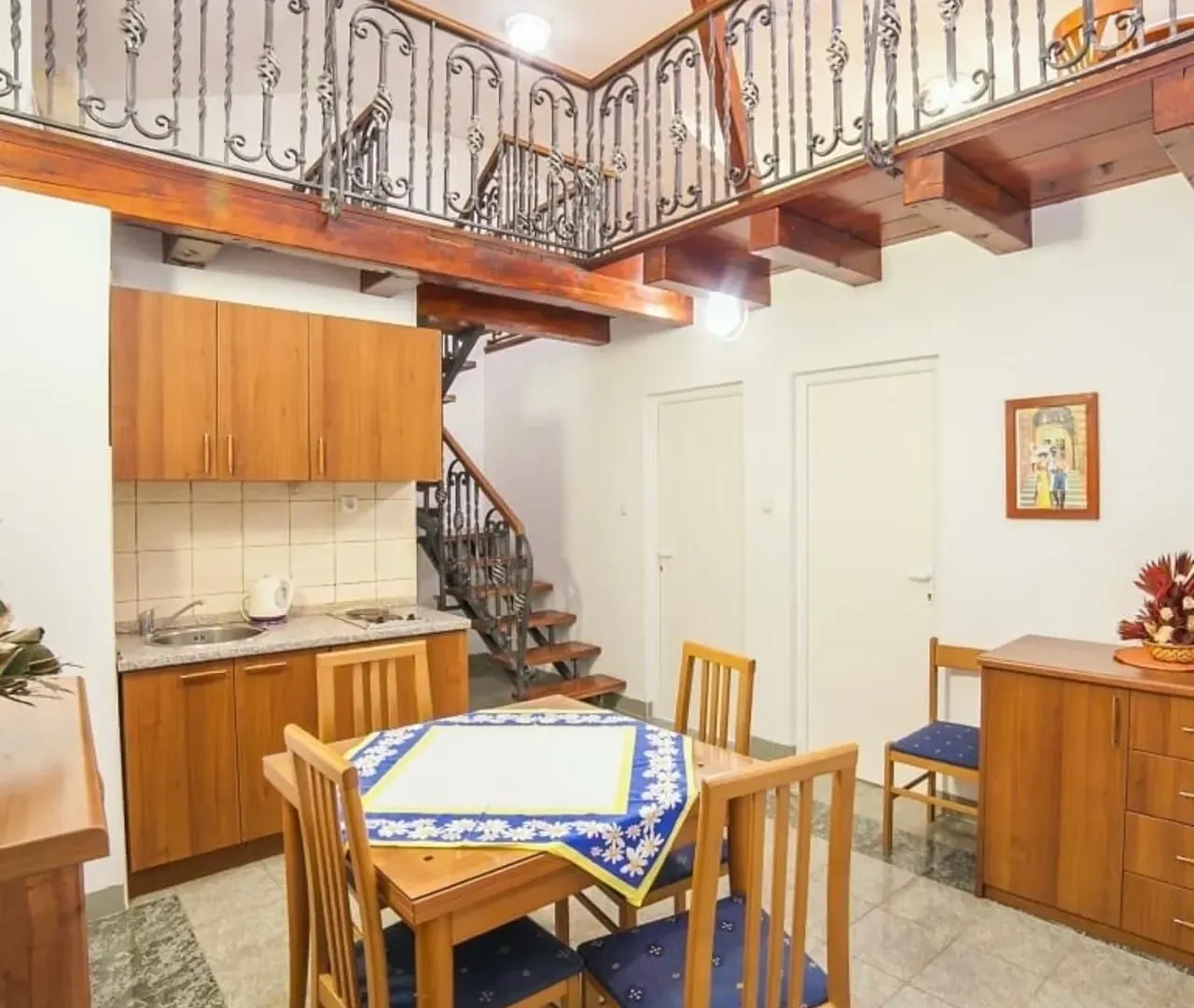 Prodaja, ugostiteljski objekat, 500m², Pržno, Budva