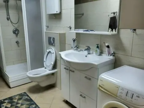 Sale, two bedroom apartment, 80m², Bečići, Budva - image 10