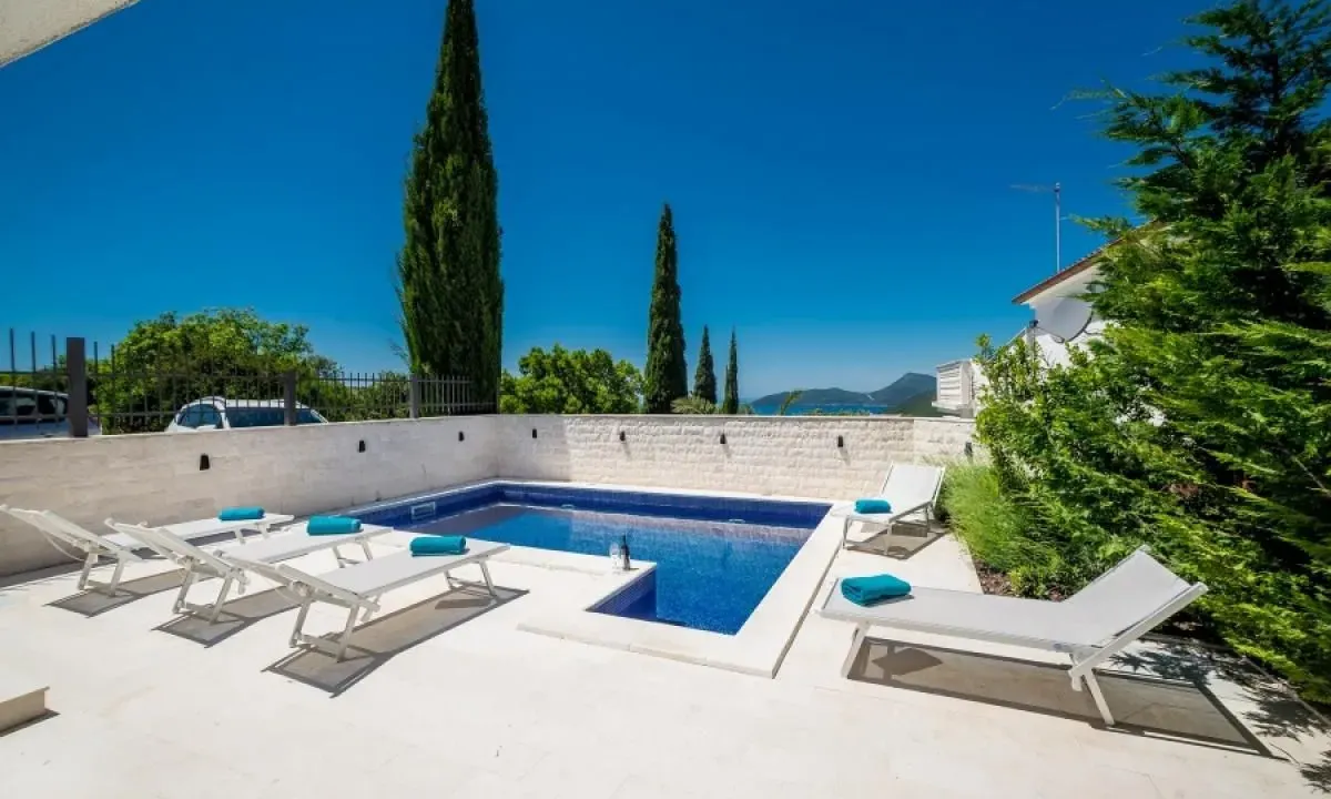 Sale, house, 240m², Žanjice, Herceg Novi