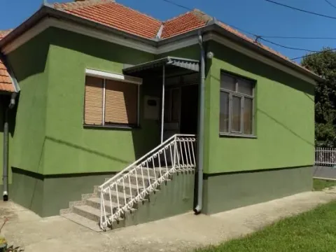 Prodaja, kuća, 170m², Ćuprija, Srbija - image 12