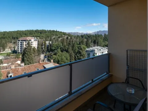 Rent, one bedroom apartment, 57m², Podgorica, Crna Gora - image 7