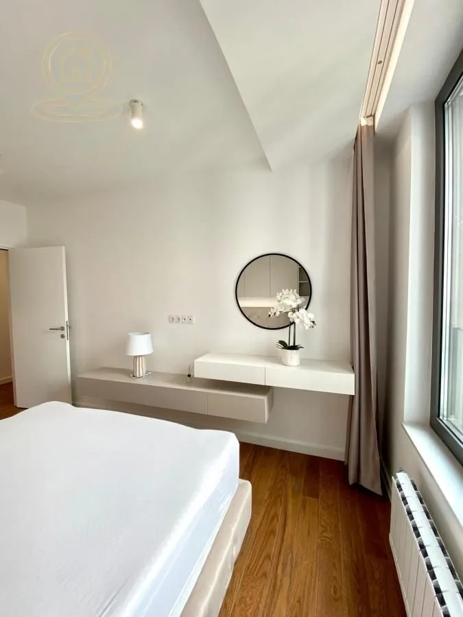 Izdavanje, trosoban stan, 75m², Medijana, Niš