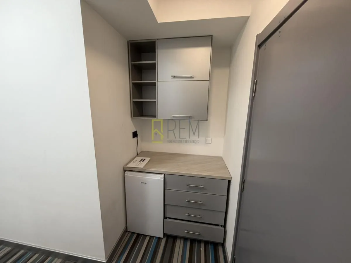 Rent, office space, 122m², Preko Morače, Podgorica