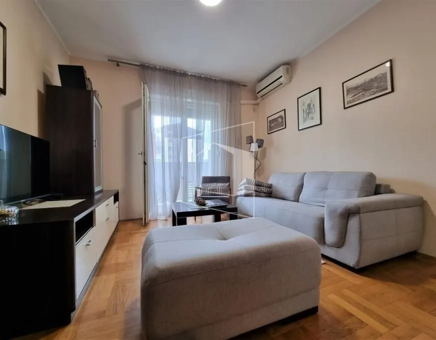 Izdavanje, jednosoban stan, 41m2, Zabjelo, Podgorica