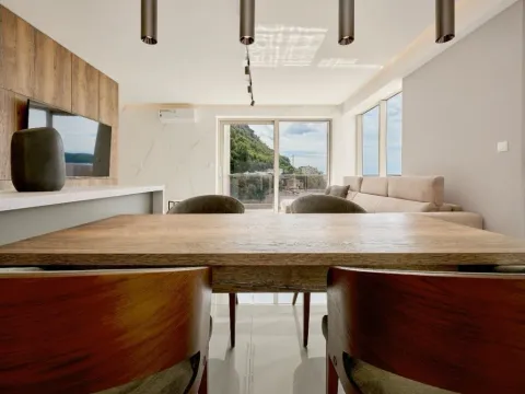 Sale, two bedroom apartment, 90m², Rafailovići, Budva - image 11