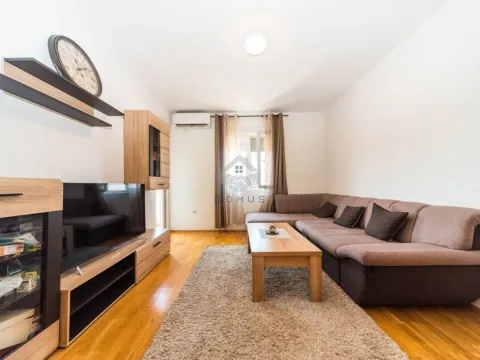 Stan in Stari Aerodrom